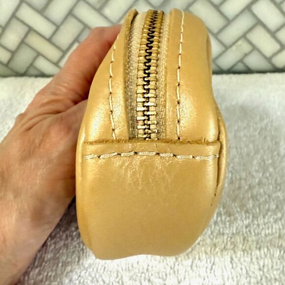 Portland Leather Champagne Small Roswell Pouch - Brand New - Picture 5 of 8